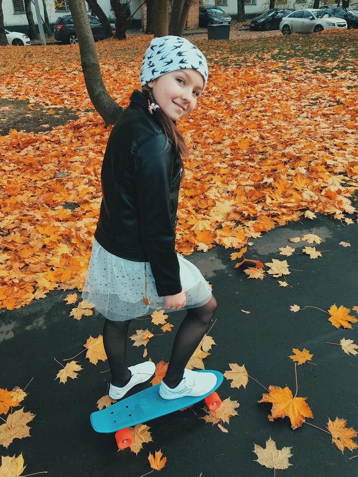 Елена Карнеева, «Теплый октябрь»