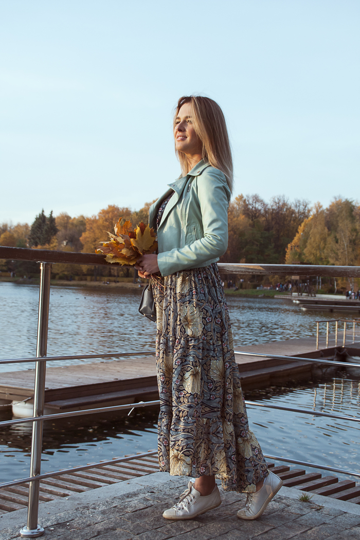 Valeriya Pauli, «Теплый октябрь »