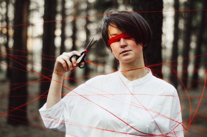 Марина Новинская, «Красная нить»