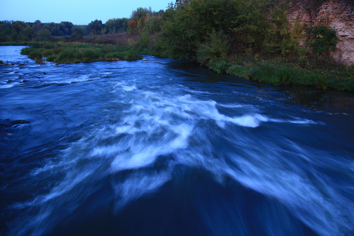 Сергей Немцев, «В бушующей волне»