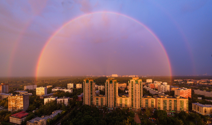 Игорь Горшков, «Радуга над городом»