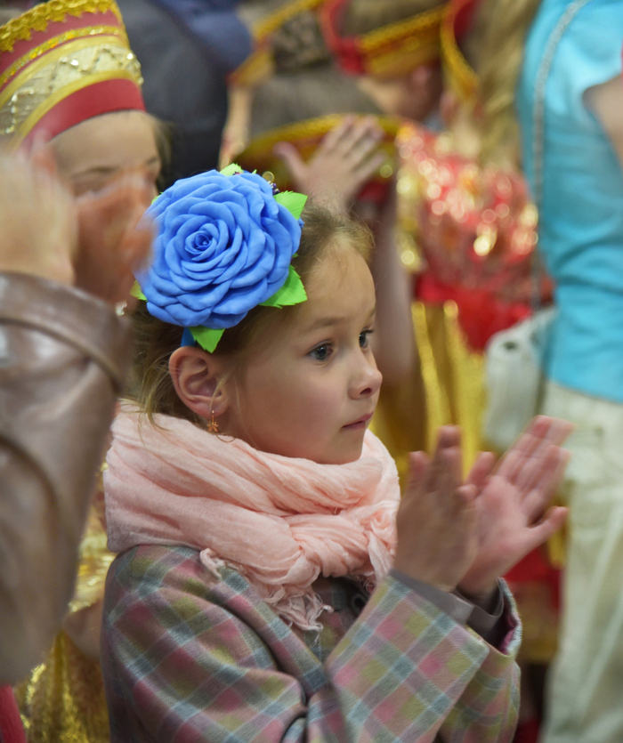 marisvir, «Барышня в толпе»