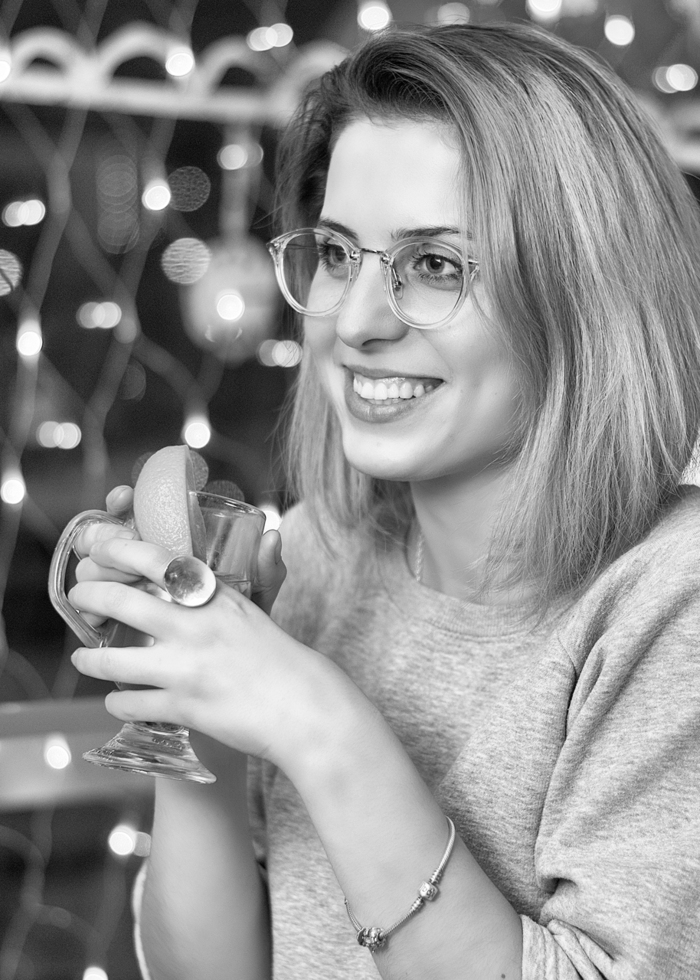 Aleksandra Derkach, «Обаятельная улыбка»