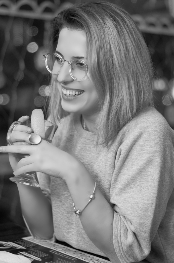 Aleksandra Derkach, «беседы с девчатами»