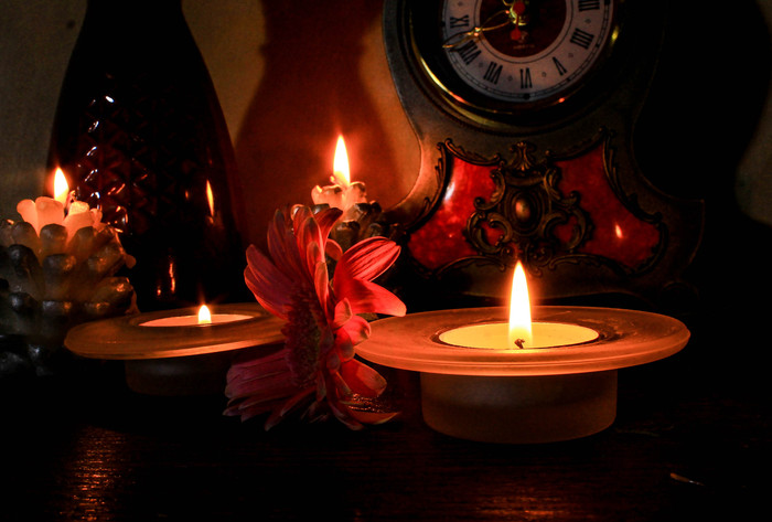 Katrin_Lucine, «Свечи при ромашке»