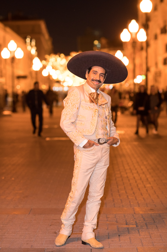 Алексей Саломатов, «Мексиканец на Арбате»