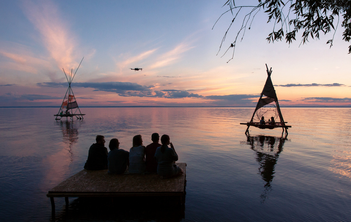 Хелена, «Провожая закат»
