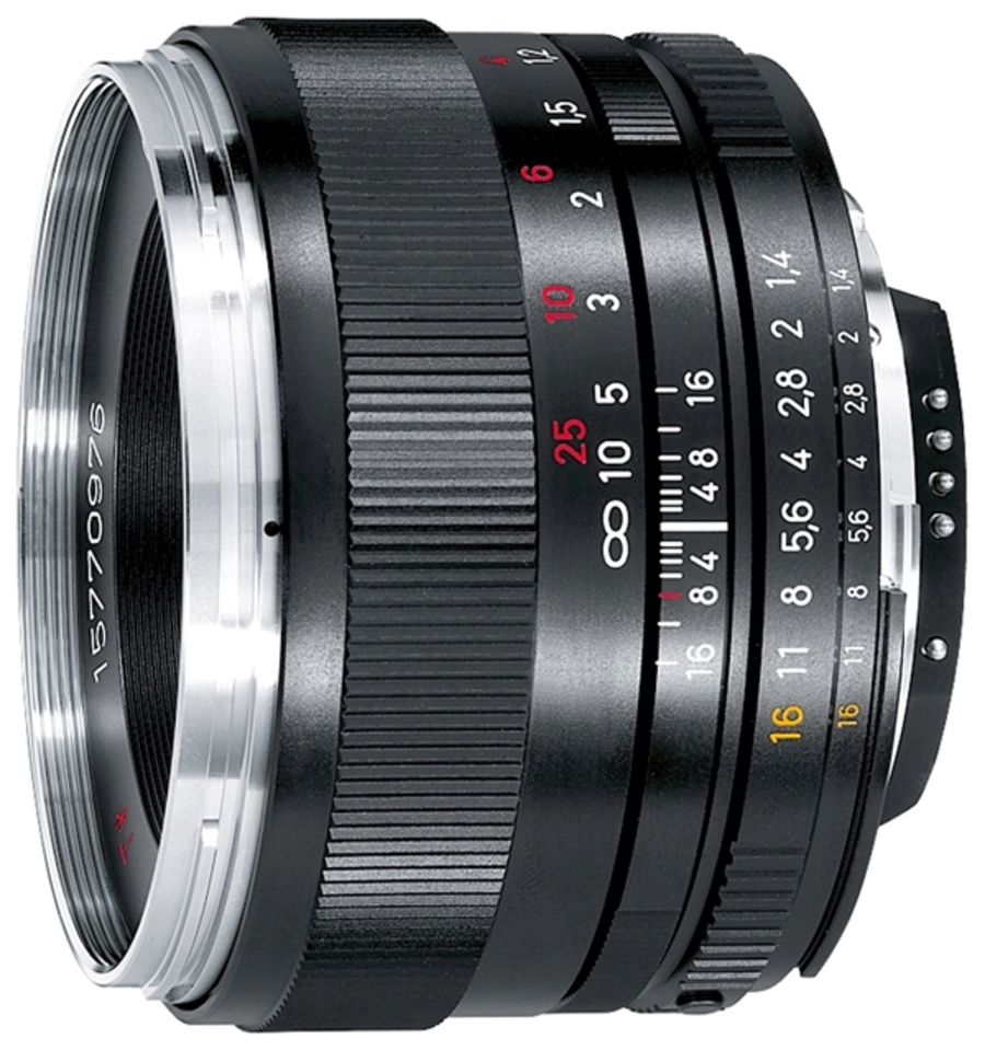 Объектив Zeiss Planar T* 1.4/50 ZE