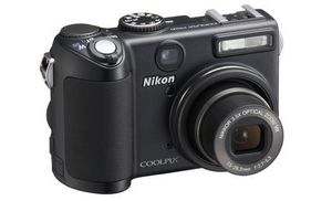 Компактная камера Nikon Coolpix P5100