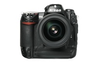 Зеркальная камера Nikon D2X